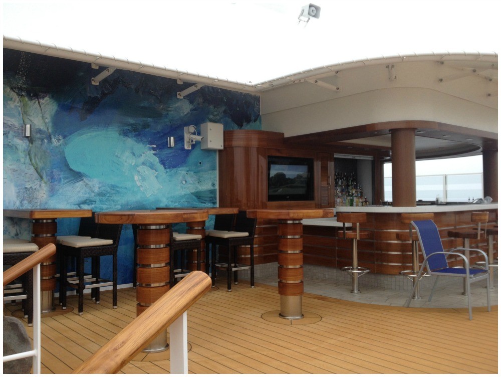 Spice H2O bar on deck 17 at the very back on NCL Escape