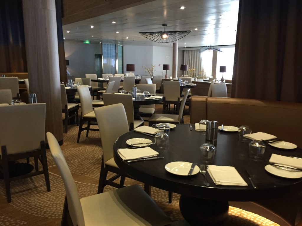 Waterfront dining room on Pacific Eden